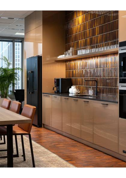 SEF20800 Crème Caramel Glossy 1